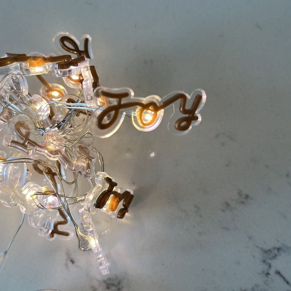 Manor Lane “Joy" Shimmer String Lights - Picture 9 of 14